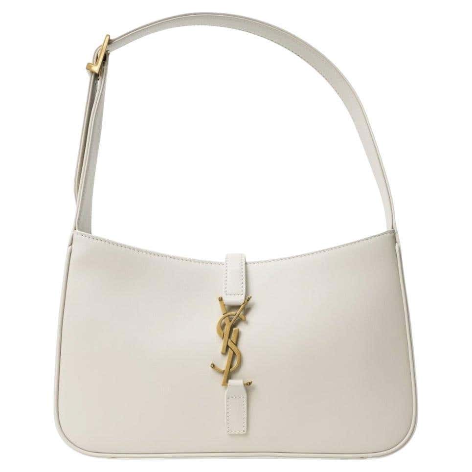 Saint Laurent Le 5 A 7 Bag product image